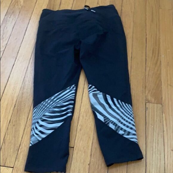 Nike Leggings  - Picture 1 of 6